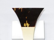 三味線・お琴の老舗 菊岡 中むら】 菊岡 中むらの職人が1丁ずつ丁寧に