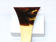 三味線・お琴の老舗 菊岡 中むら】 菊岡 中むらの職人が1丁ずつ丁寧に