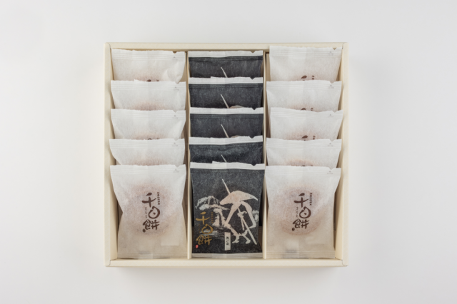 期間限定】千日餅 2種（抹茶あずき10ヶ・黒ごま5ヶ）15ヶ入