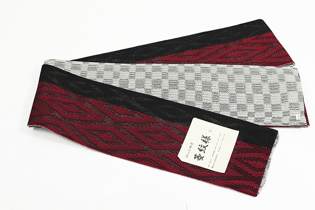 米沢織 近賢織物 半幅帯 菱紋様 菱型 リバーシブル 赤×黒