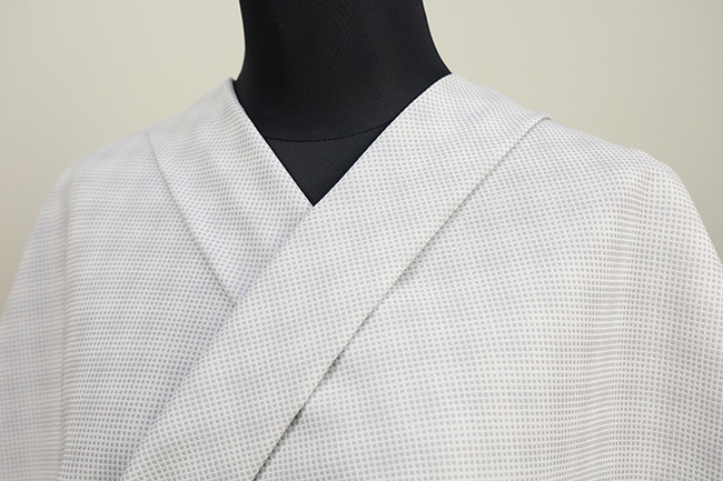 【受注生産品】ワタマサタマサ 洗える正絹お召し着尺 ala elle（アラ・エル）  ダイヤぼかし 市松 白