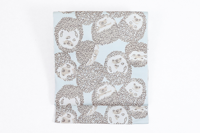 博多織 正絹 八寸名古屋帯 ハリネズミ 水色×ベージュ