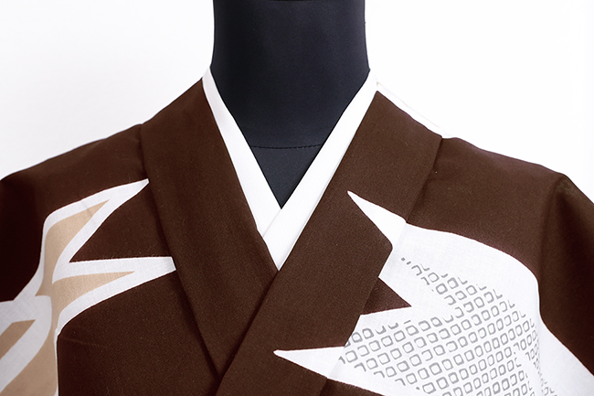 三勝 浴衣(ゆかた) 清水敬三郎 矢羽根 焦茶×白×黄土色 ◆男女兼用◆