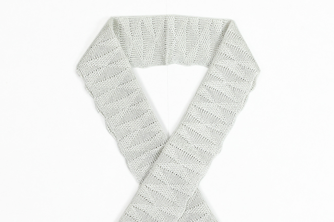 【受注商品】あづまやオリジナル シルクニット半衿 鱗 無地 シルバー×エクリュ