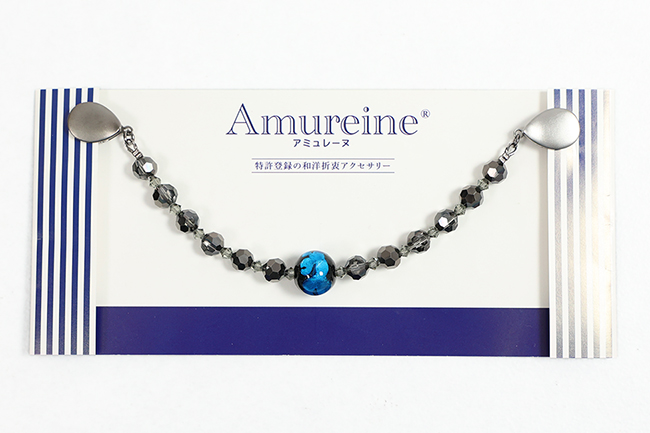 Amureine アミュレーヌ 羽織物用クリップ 帯飾り 青×黒