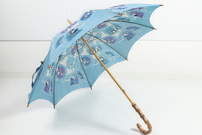 京都 栗山工房 本麻 日傘 和染紅型 スイトピー 水色