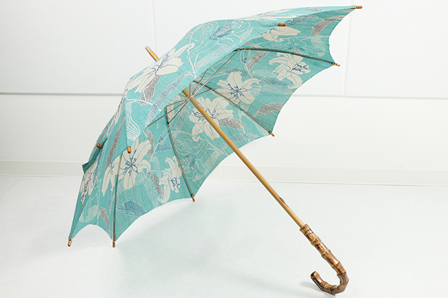 【受注商品】 京都 栗山工房 本麻 日傘 和染紅型 カサブランカ エメラルドグリーン