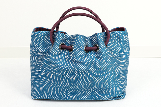 栗山工房 正絹 バッグ 和染紅型 鮫小紋 青