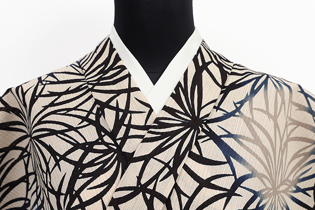 源氏物語 浴衣(ゆかた) 綿麻 注染 花 ベージュ×黒 ◆女性にオススメ◆