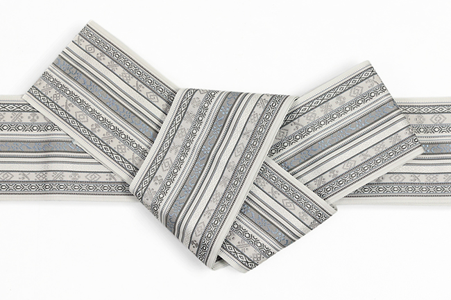 博多織 西村織物 正絹 角帯 更紗 灰色