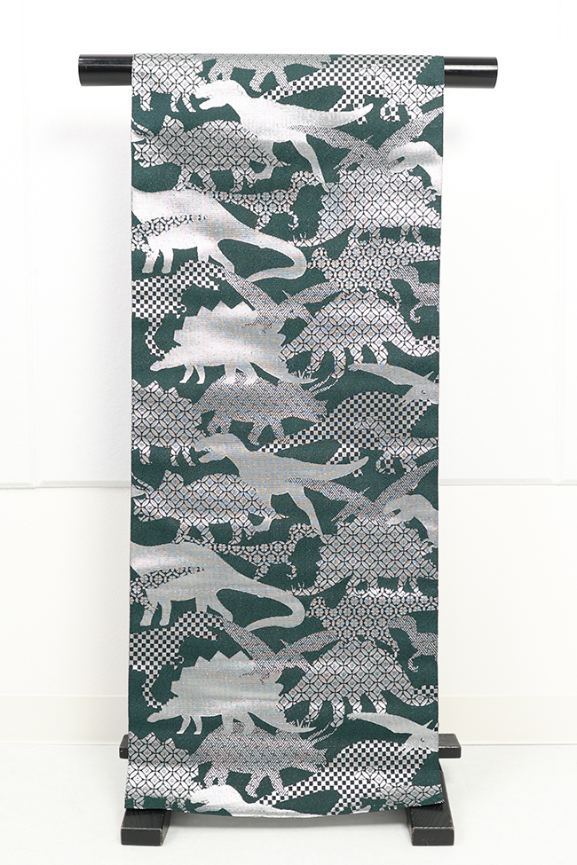 蔦屋久兵衛 ひとえ八寸帯（兵児帯） 恐竜 深緑×銀