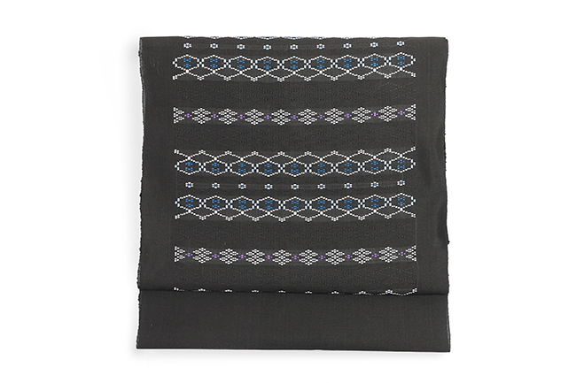 伝統的工芸品 本場琉球 南風原 花織 絹 九寸名古屋帯 琉球文様 黒