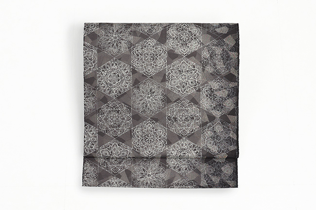 小室庵 正絹 九寸名古屋帯 六角紋 灰色