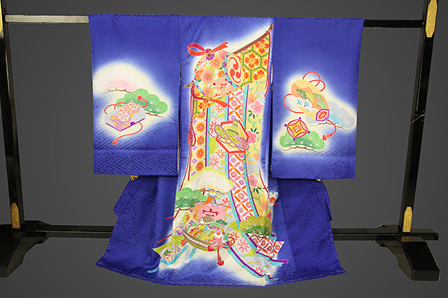 女児着物 お宮参り祝い着 青地 金駒刺繍入手描友禅 のしめ初着 産着