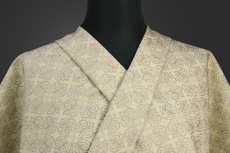 【受注生産品】ワタマサ 洗える正絹お召し着尺 千八三重織 ベージュ経 アラベスク華文 no.21こげ茶