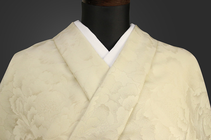 【受注生産品】ワタマサ 洗える正絹お召し着尺 諸口  牡丹尽し 薄ベージュ