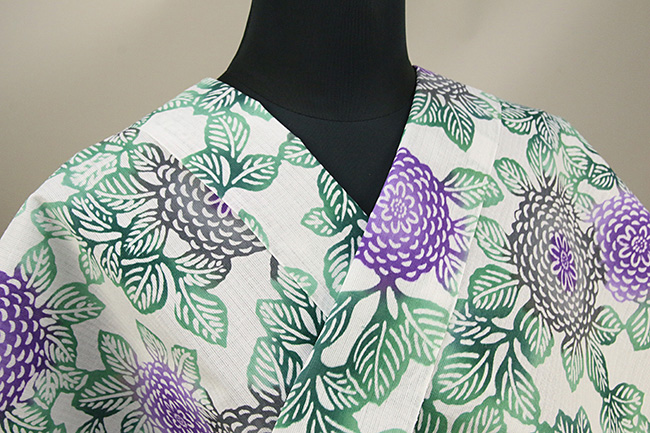 三勝 注染浴衣(ゆかた)  菊づくし 白×緑