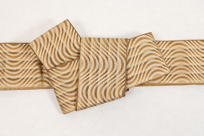 博多織 男帯 正絹 波模様 金茶