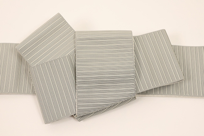 博多織 西村織物 角帯 正絹 悦 ヤスラ段 白鼠