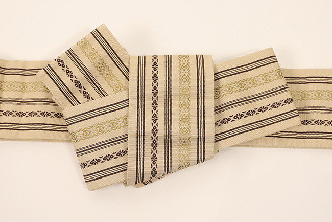 博多織 西村織物 正絹 角帯 上献上 献上柄 ベージュ×茶