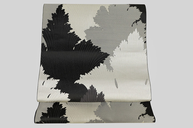 受注生産品】西村織物 Rライン 博多織 正絹 八寸名古屋帯 アカンサス  