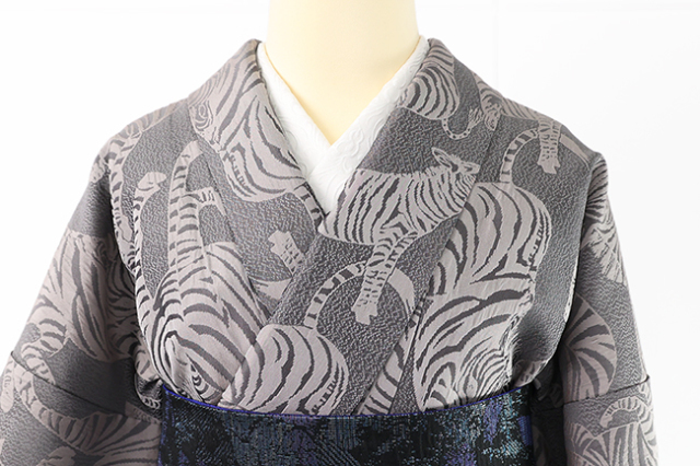 カレンブロッソ お召し  御めしまうま グレー