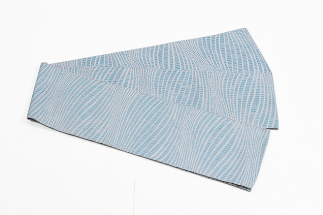 博多織 黒木織物 絹麻 半幅帯 波文様 水色