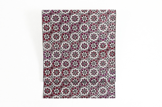 正絹 八寸名古屋帯 博多織 大倉織物 誠之輔 琥珀織 モザイク 赤紫×黒