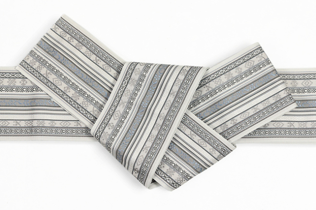 博多織 西村織物 正絹 角帯 更紗 灰色