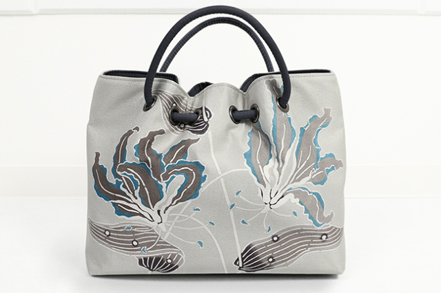 あづまやオリジナル 栗山工房 紅型染め 正絹帯地 バッグ グロリオサ グレー