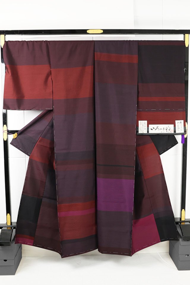 正絹 着物 紬 いろかさね 赤紫
