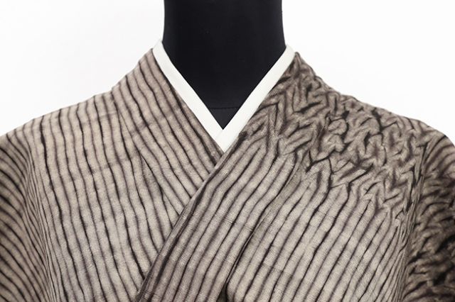 【12/25ライブショッピング紹介商品】正絹 小紋着物 真綿紬 絞り染め 焦茶