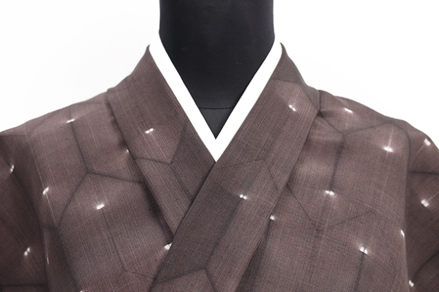 藤井絞り 正絹 小紋着物 紬 絞り染め きらめき絞り 墨黒