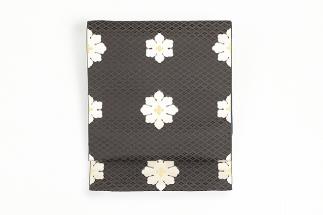 【価格はお問い合わせください】 西村織物 博多織 正絹 八寸名古屋帯 紋八寸 花むすび くちなし  黒