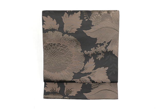 【価格はお問い合わせください】 西村織物 博多織 正絹 八寸名古屋帯 紋八寸 風通 洋花朱子文様  洋更紗  黒×焦茶