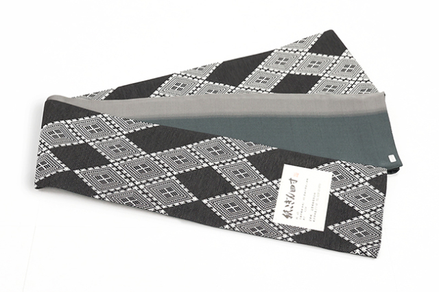 【11/7ライブショッピング紹介商品】米沢織 近賢織物 半幅帯 紙こぎん四寸 ランダム菱 黒×白