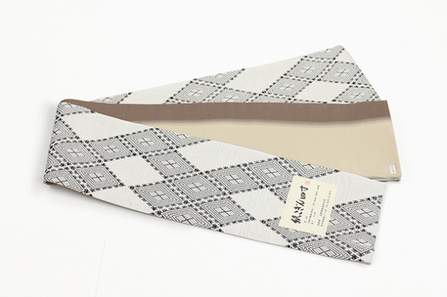 【11/7ライブショッピング紹介商品】米沢織 近賢織物 半幅帯 紙こぎん四寸 ランダム菱 白×黒