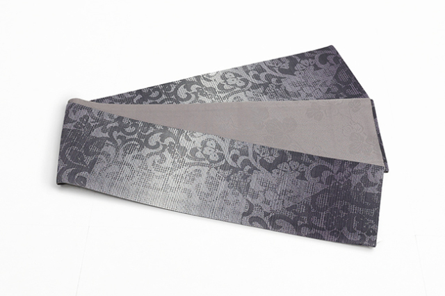 小室庵 正絹 半幅帯 織り唐草 ぼかし 灰色×紫