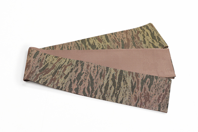 小室庵 正絹 半幅帯 撚り金かすみ 緑×茶