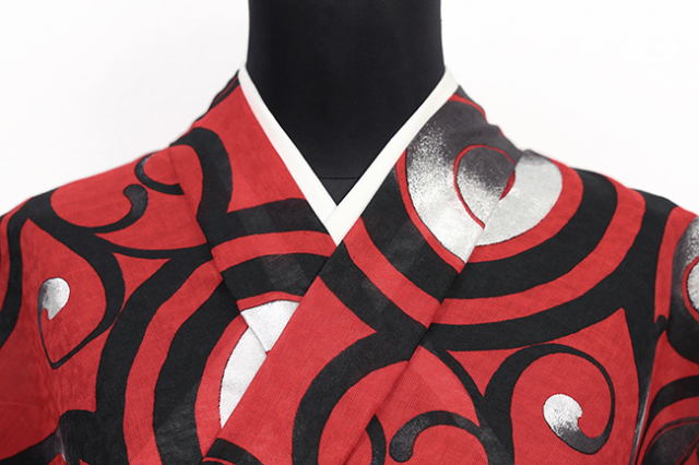 誉田屋源兵衛 浴衣(ゆかた) アラベスク聖泉  赤×黒×銀 ◆男女兼用◆