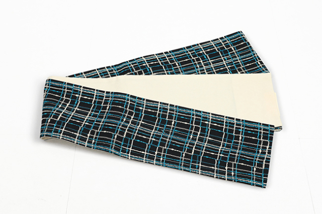 トリエ 半幅帯 総刺繍 チェック 黒×青