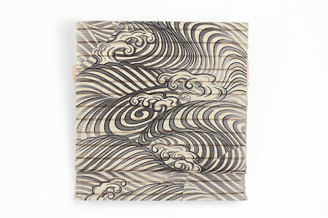 小室庵 正絹 九寸名古屋帯 波 生成り