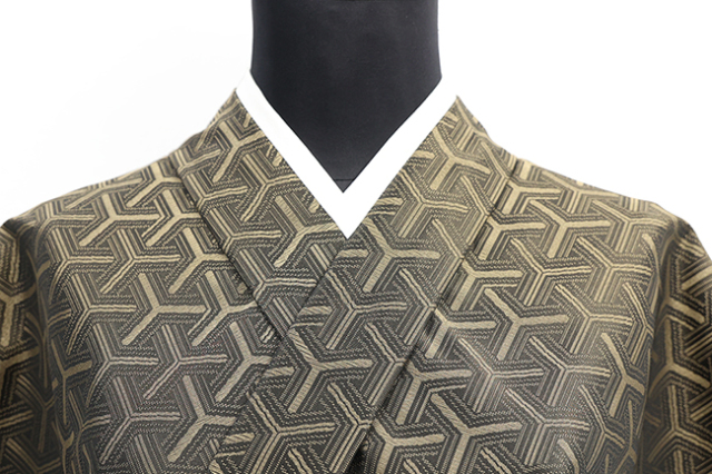 小室庵 正絹 お召し 小紋 広幅 男物 毘沙門亀甲 黄土色