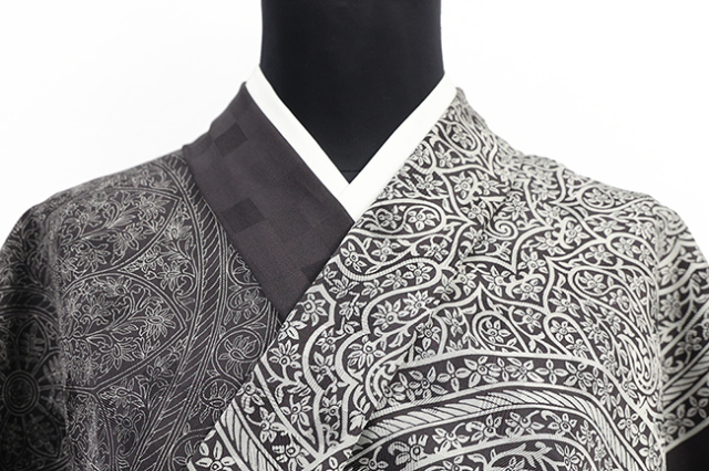 小室庵 正絹 単衣 小紋 お召し アラベスク 黒