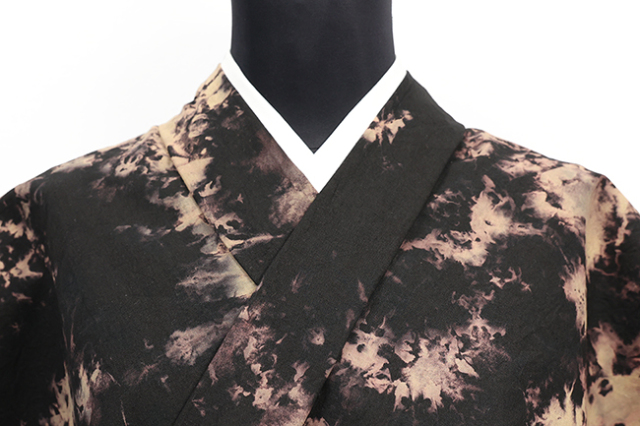 あづまやオリジナル 山勝染工 綿麻着物 三河綿麻 ネビュラス 黒×黄土色