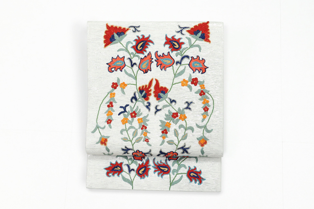 ウズベキスタン 九寸名古屋帯 正絹 お仕立て上がり品 スザニ刺繍 絣 イカット NSO-43 白