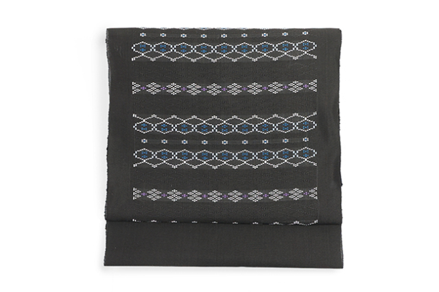 伝統的工芸品 本場琉球 南風原 花織 絹 九寸名古屋帯 琉球文様 黒