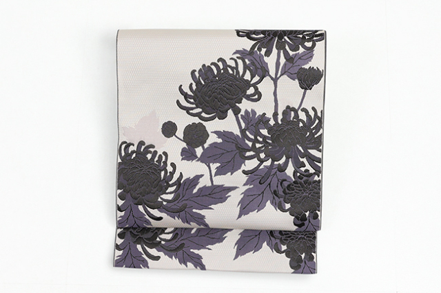 【価格はお問い合わせください】 西村織物 博多織 正絹 八寸名古屋帯 紋八寸 花むすび 寿菊 薄紫×紫×黒