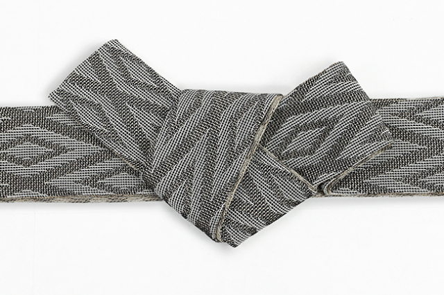 米沢織 近賢織物 角帯  菱紋様 灰色×ベージュ