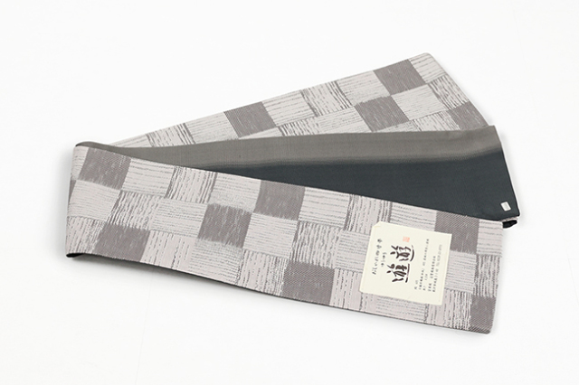 米沢織 近賢織物 半幅帯 遊遊 スクエア 灰色